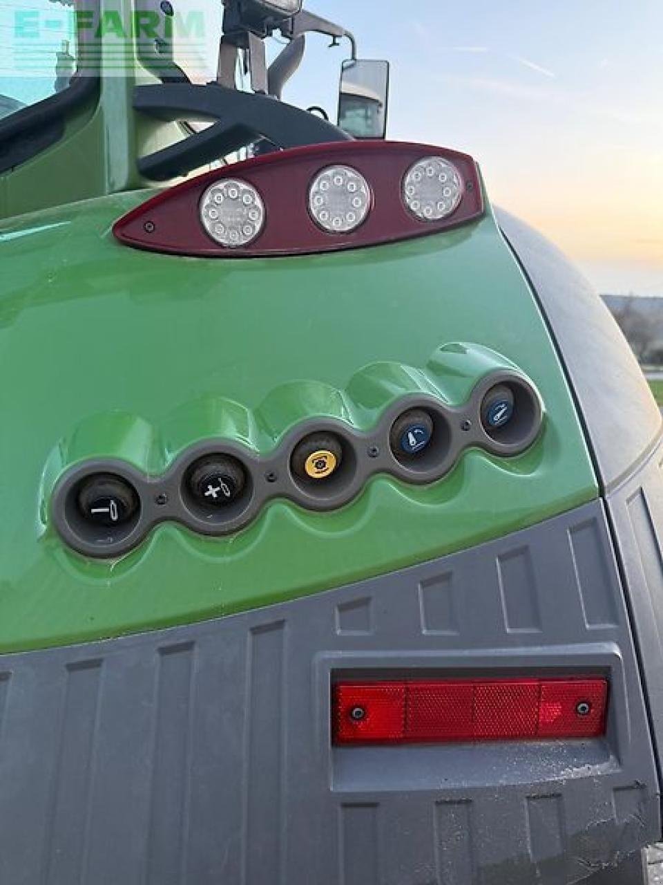 Traktor des Typs Fendt 724 s4 profi plus, Gebrauchtmaschine in RIEGENROTH (Bild 9)