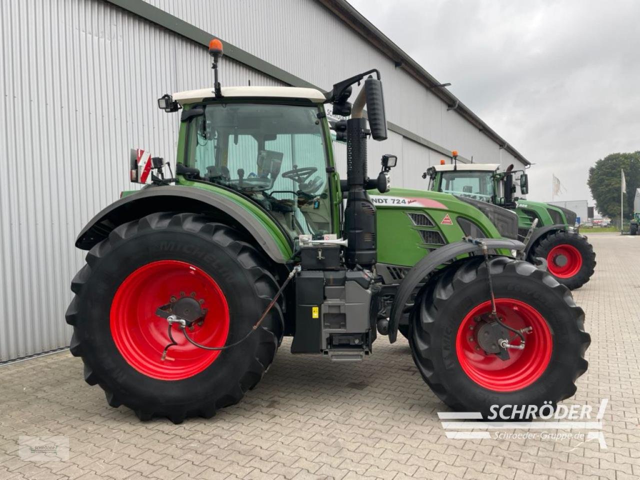Traktor typu Fendt 724 S4 PROFI PLUS, Gebrauchtmaschine v Wildeshausen (Obrázek 2)