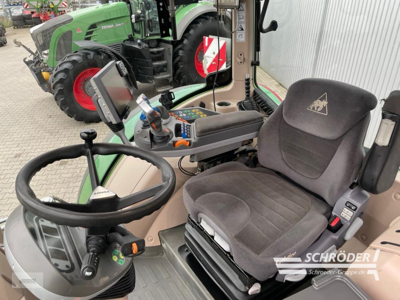 Traktor typu Fendt 724 S4 PROFI PLUS, Gebrauchtmaschine v Wildeshausen (Obrázek 11)