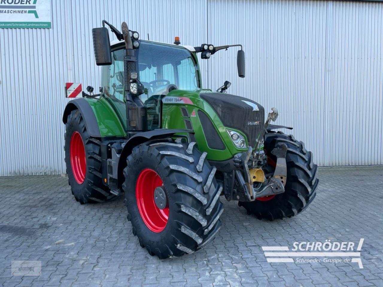 Traktor des Typs Fendt 724 S4 PROFI PLUS, Gebrauchtmaschine in Wildeshausen (Bild 1)