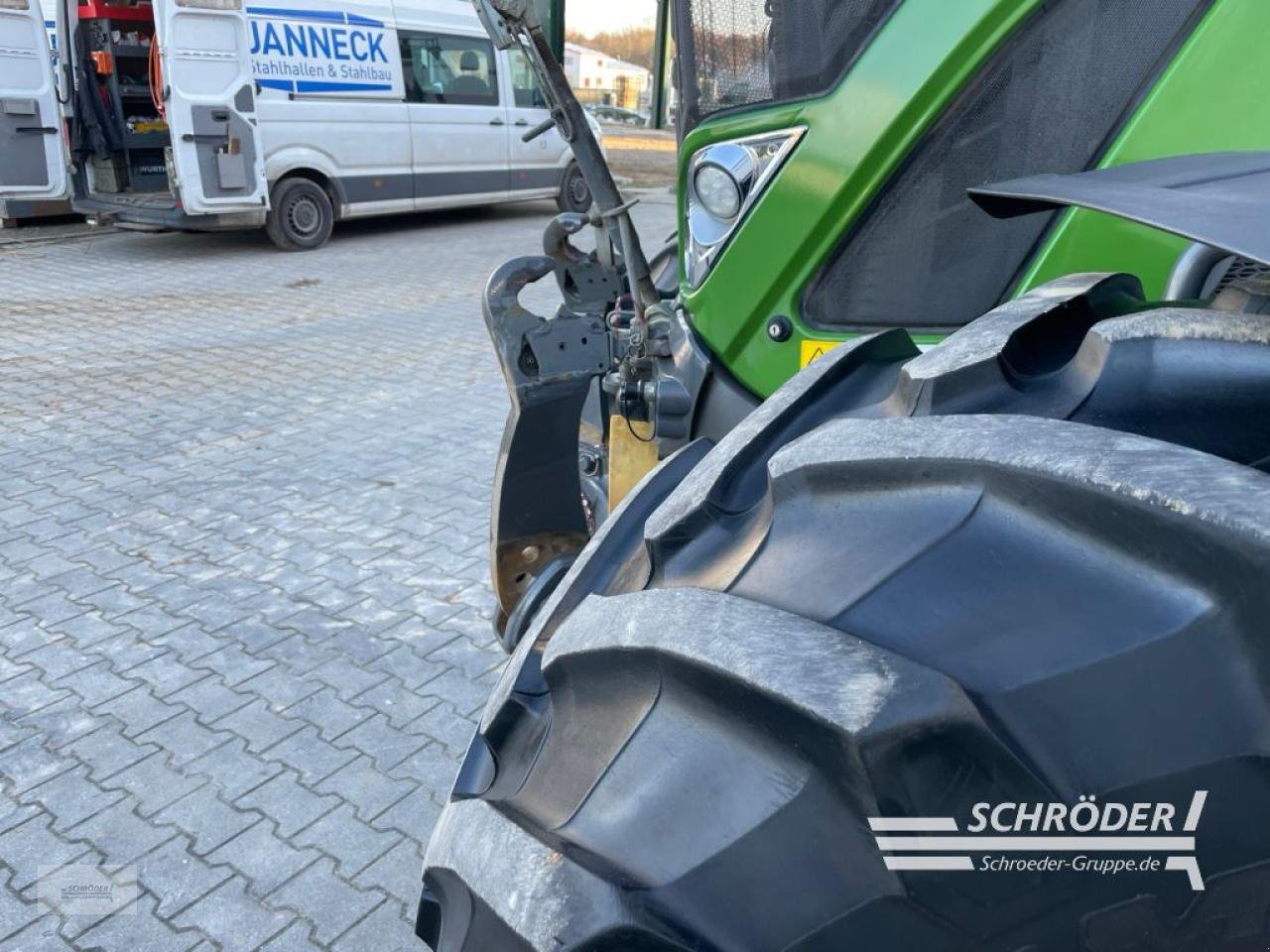 Traktor des Typs Fendt 724 S4 PROFI PLUS, Gebrauchtmaschine in Wildeshausen (Bild 10)