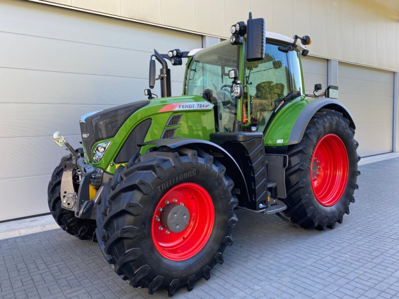 Traktor des Typs Fendt 724 S4 Profiplus Profi+ nur 79 Stunden, volle Garantie, Gebrauchtmaschine in Weigendorf (Bild 1)