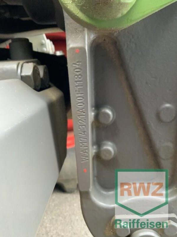 Traktor of the type Fendt 724 S4 ProfiPlus, Gebrauchtmaschine in Prüm (Picture 17)