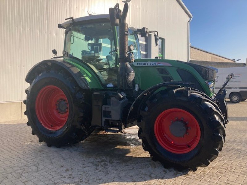 Traktor des Typs Fendt 724 SCR Profi+, Gebrauchtmaschine in Sterup (Bild 2)