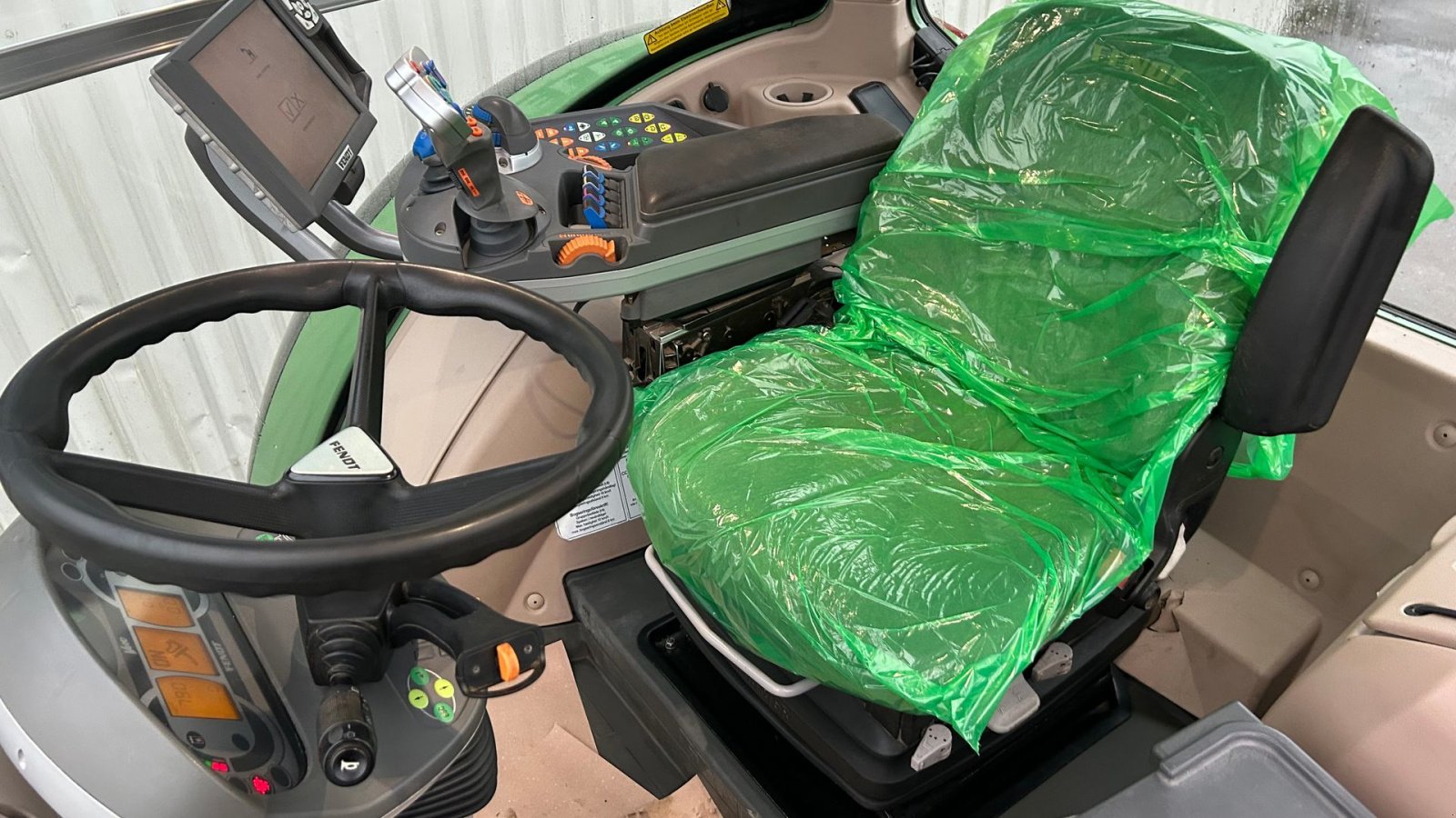 Traktor typu Fendt 724 SCR Profi Plus Få Timer, Gebrauchtmaschine v Rødekro (Obrázek 12)