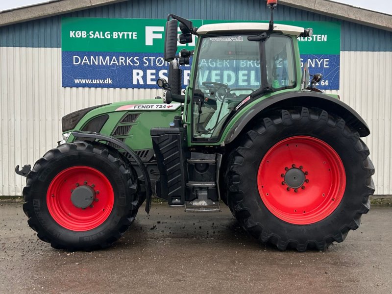 Traktor of the type Fendt 724 SCR Profi Plus Få Timer, Gebrauchtmaschine in Rødekro (Picture 1)