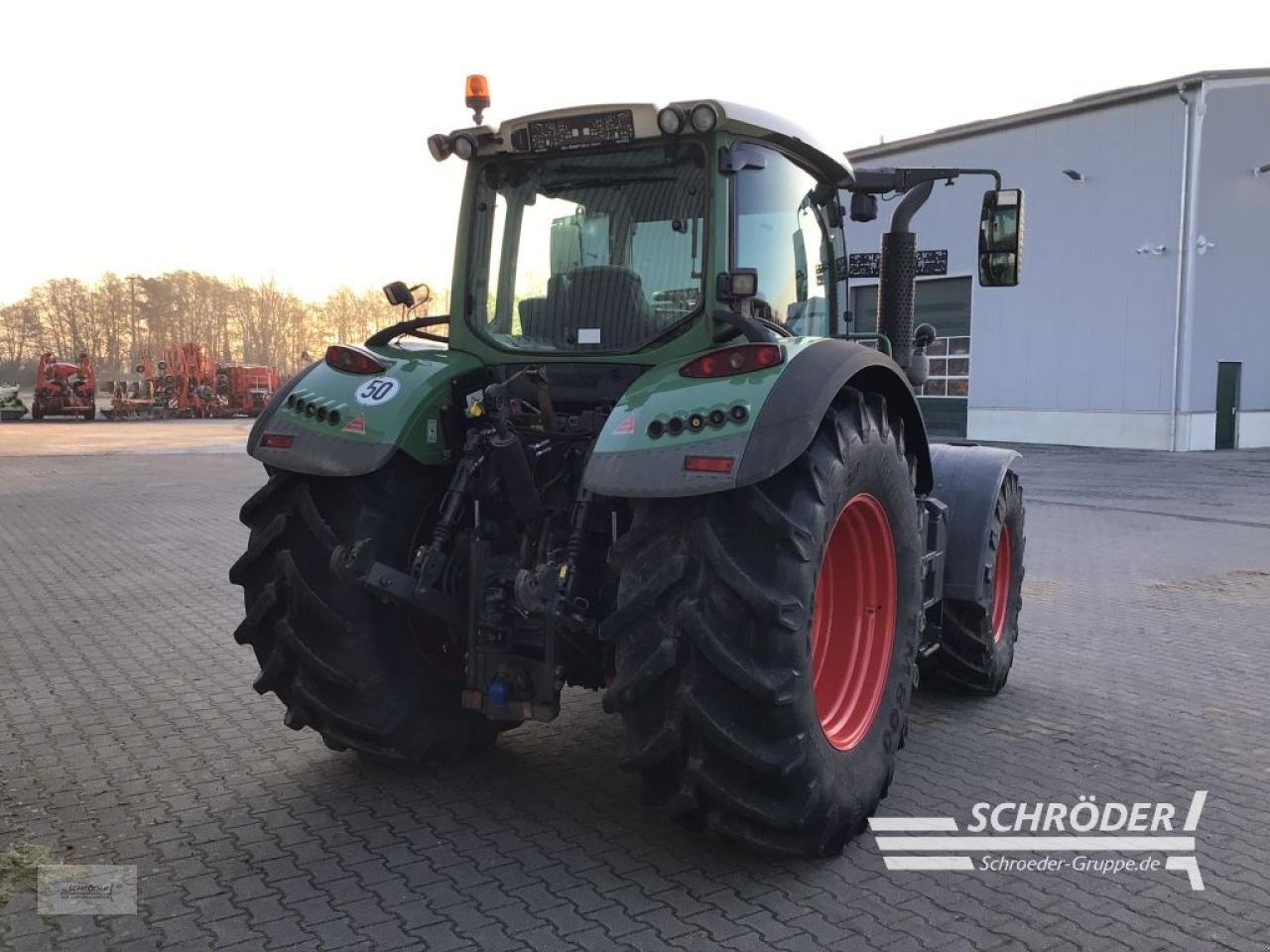 Traktor του τύπου Fendt 724 SCR PROFI PLUS, Gebrauchtmaschine σε Jerichow - Kleinmangelsdorf (Φωτογραφία 4)