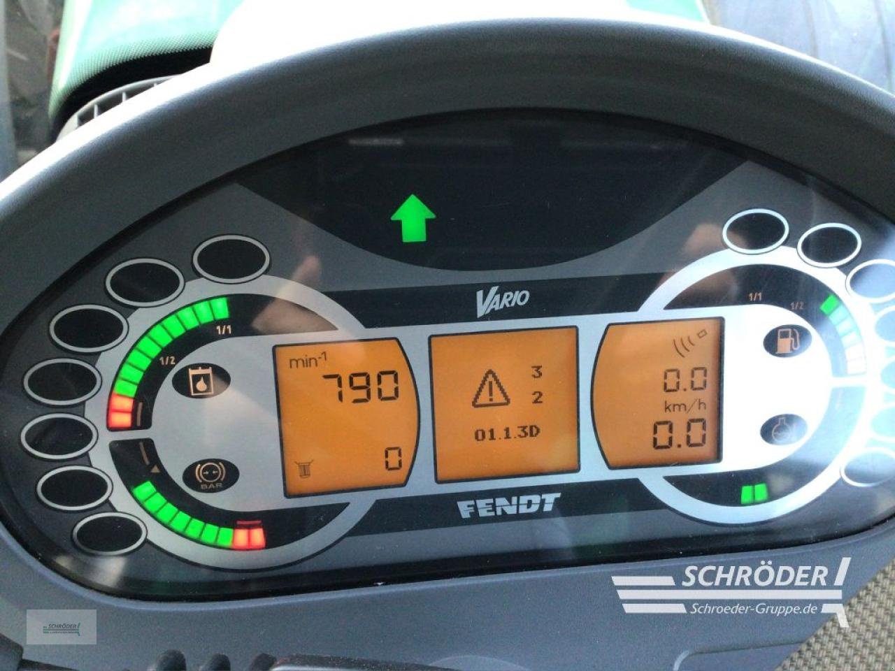 Traktor του τύπου Fendt 724 SCR PROFI PLUS, Gebrauchtmaschine σε Jerichow - Kleinmangelsdorf (Φωτογραφία 17)