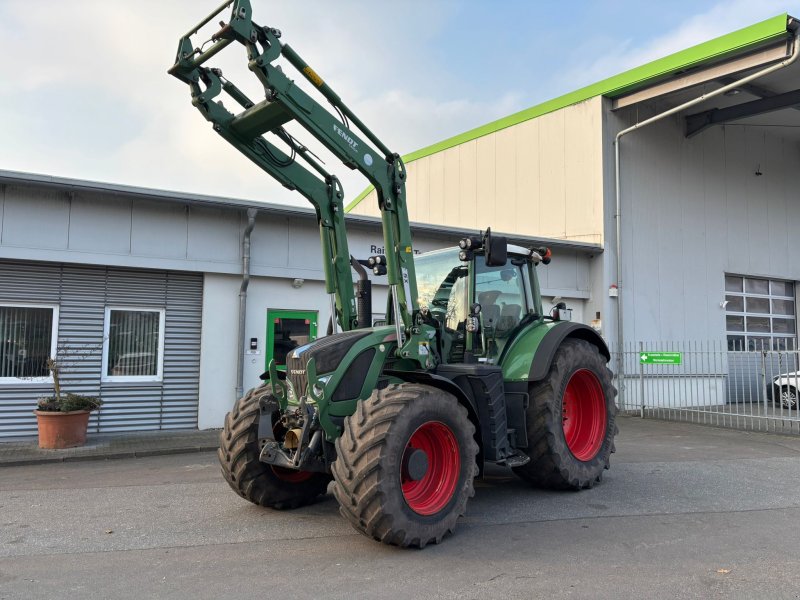 Traktor типа Fendt 724 SCR, Gebrauchtmaschine в Eckernförde