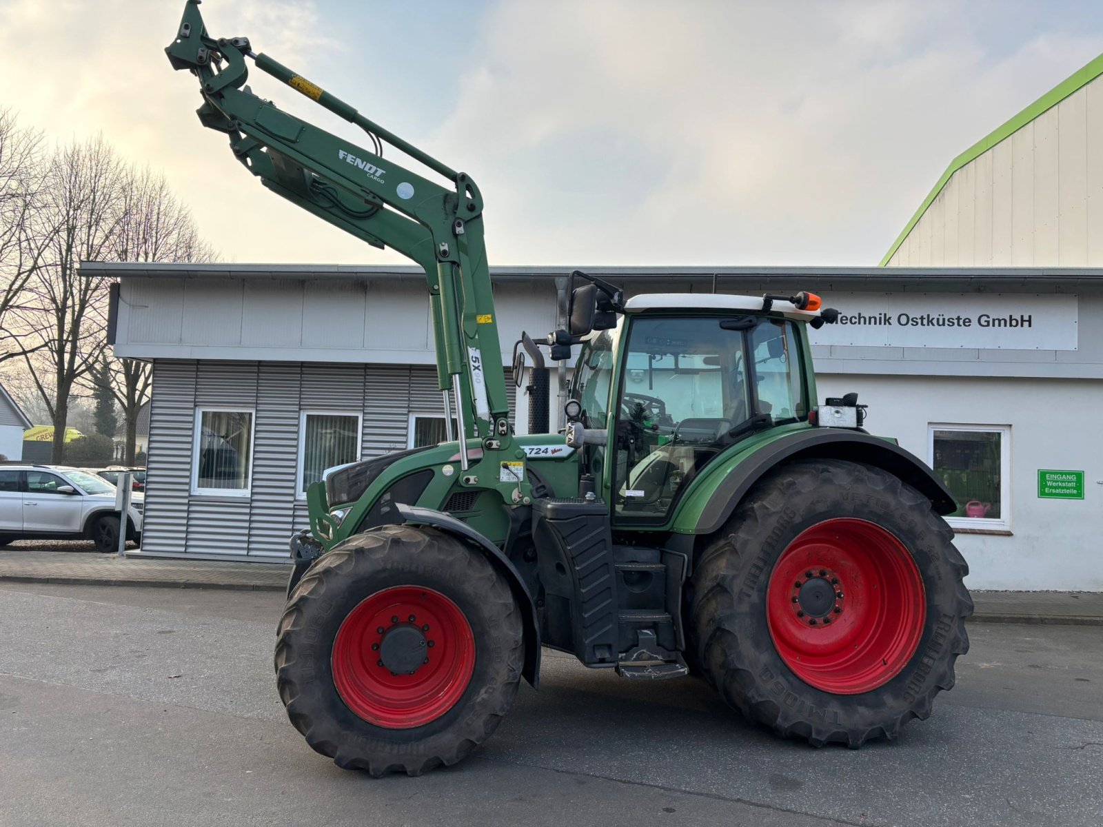 Traktor типа Fendt 724 SCR, Gebrauchtmaschine в Eckernförde (Фотография 2)