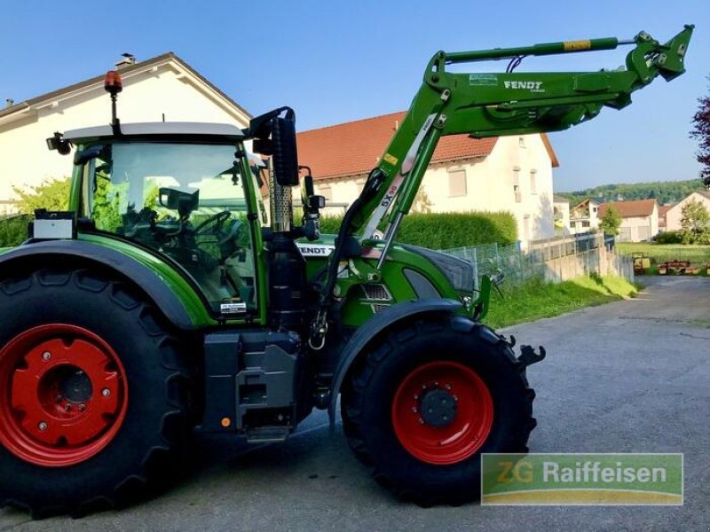Traktor типа Fendt 724 Vario Gebr. Allradsc, Gebrauchtmaschine в Waldshut-Tiengen (Фотография 3)