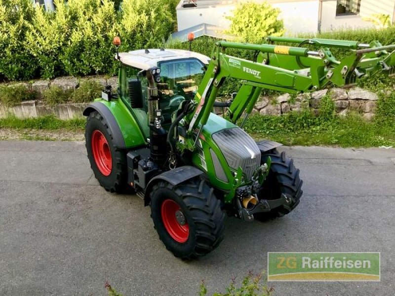 Traktor типа Fendt 724 Vario Gebr. Allradsc, Gebrauchtmaschine в Waldshut-Tiengen (Фотография 1)