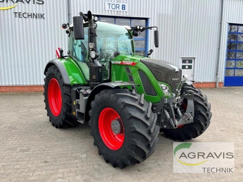 Traktor of the type Fendt 724 VARIO GEN-6 PROFI+ Setting-2, Gebrauchtmaschine in Meppen (Picture 2)