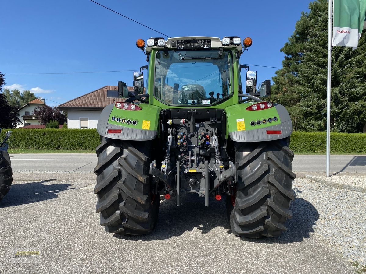 Traktor des Typs Fendt 724 Vario GEN 6 Profi+ Setting 2, Neumaschine in Senftenbach (Bild 7)
