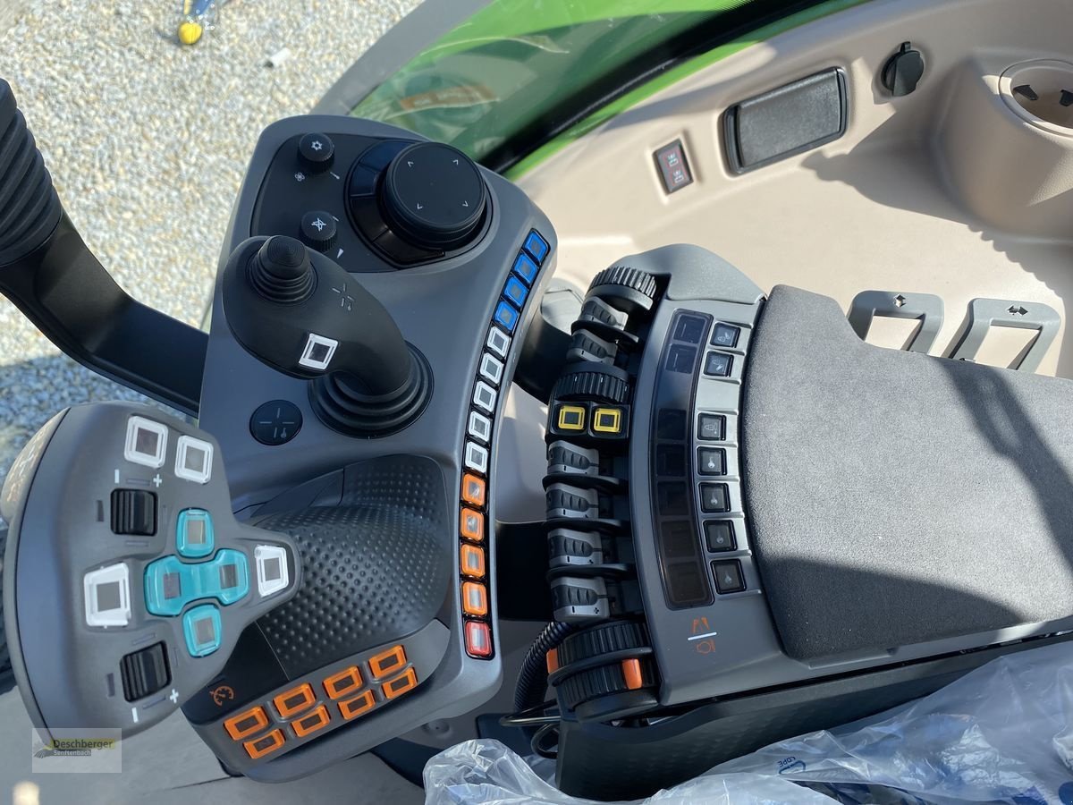 Traktor des Typs Fendt 724 Vario GEN 6 Profi+ Setting 2, Neumaschine in Senftenbach (Bild 2)