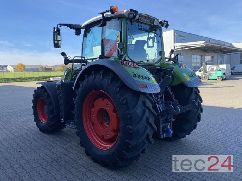 Traktor des Typs Fendt 724 VARIO GEN-6, Gebrauchtmaschine in Brakel (Bild 3)