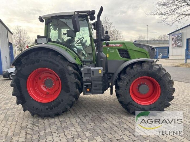 Traktor typu Fendt 724 VARIO GEN-7 Power+ Setting1, Gebrauchtmaschine v Meppen (Obrázek 3)
