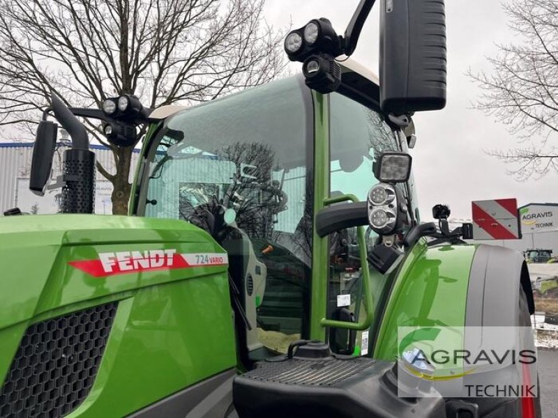 Traktor типа Fendt 724 VARIO GEN-7 Profi+ Setting2, Gebrauchtmaschine в Meppen (Фотография 17)