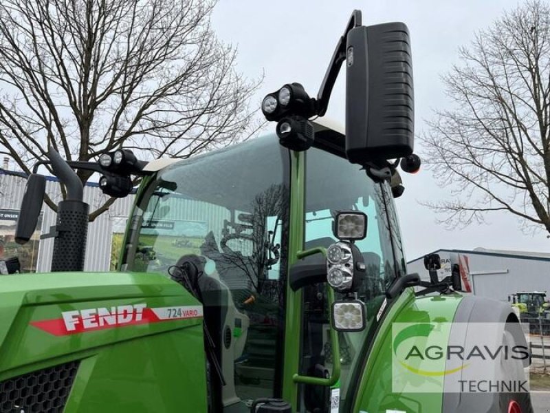 Traktor типа Fendt 724 VARIO GEN-7 Profi+ Setting2, Gebrauchtmaschine в Meppen (Фотография 15)