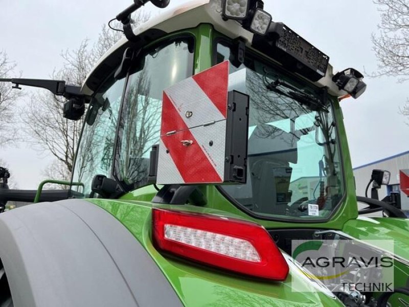 Traktor типа Fendt 724 VARIO GEN-7 Profi+ Setting2, Gebrauchtmaschine в Meppen (Фотография 12)