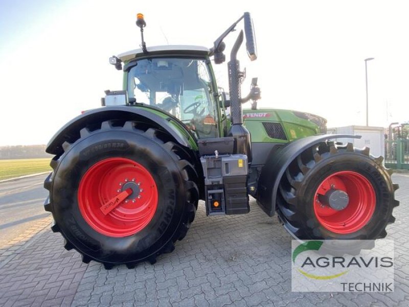 Traktor typu Fendt 724 VARIO GEN-7, Gebrauchtmaschine w Barsinghausen-Göxe (Zdjęcie 2)