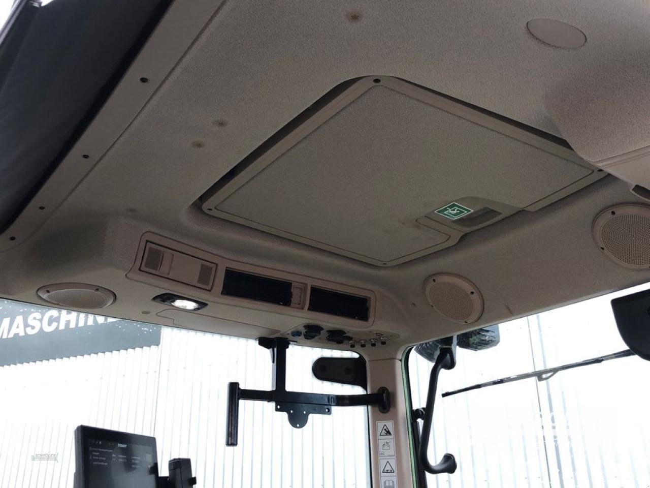 Traktor от тип Fendt 724 VARIO GEN6 POWER PLUS, Neumaschine в Ahlerstedt (Снимка 3)