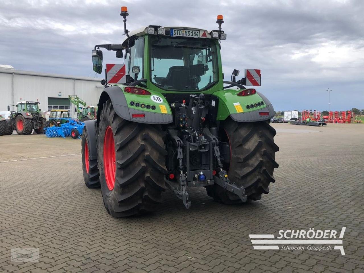 Traktor от тип Fendt 724 VARIO GEN6 POWER PLUS, Neumaschine в Ahlerstedt (Снимка 8)