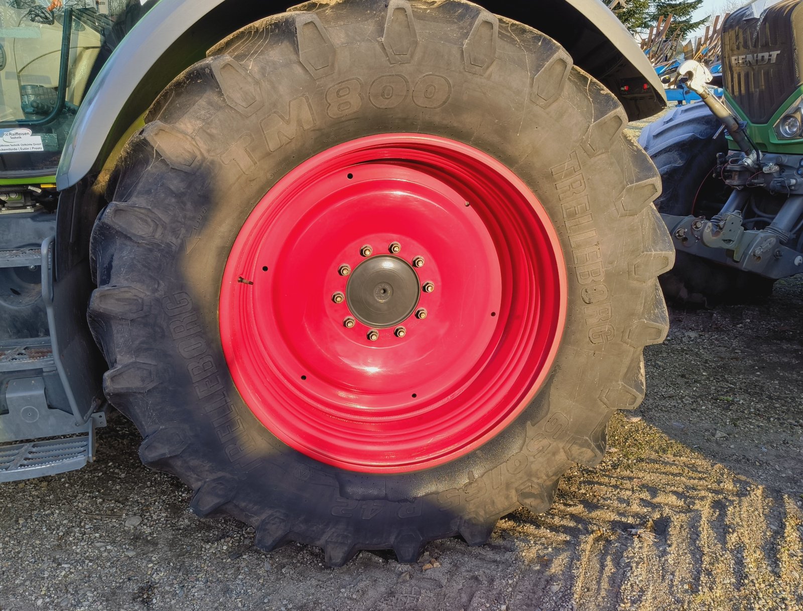 Traktor типа Fendt 724 Vario Gen6 Profi +, Gebrauchtmaschine в Eckernförde (Фотография 5)