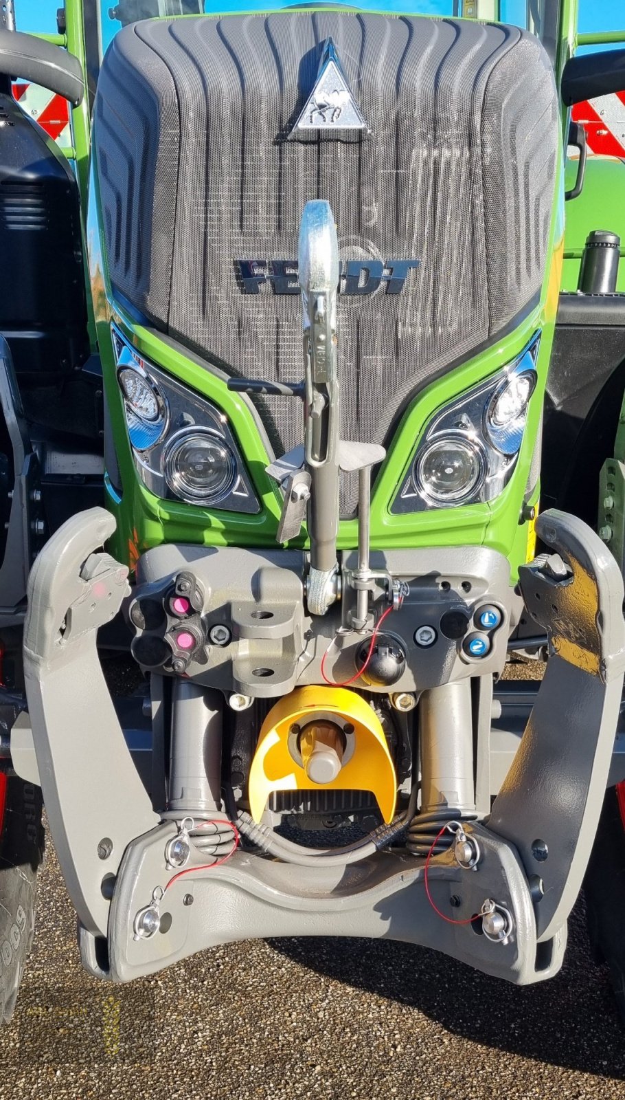 Traktor of the type Fendt 724 Vario Gen6 Profi Plus RTK Novatel Fendt One, Gebrauchtmaschine in Eichendorf (Picture 3)