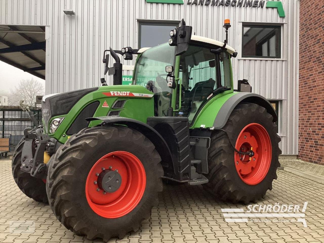 Traktor typu Fendt 724 VARIO GEN6 PROFI PLUS, Gebrauchtmaschine v Friedland (Obrázek 2)