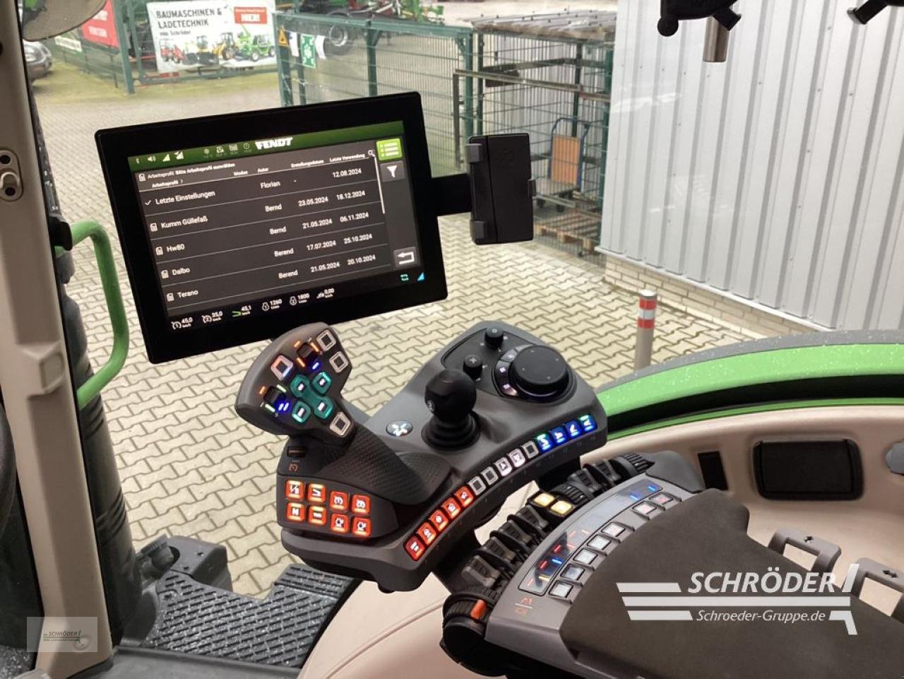 Traktor typu Fendt 724 VARIO GEN6 PROFI PLUS, Gebrauchtmaschine v Friedland (Obrázek 12)