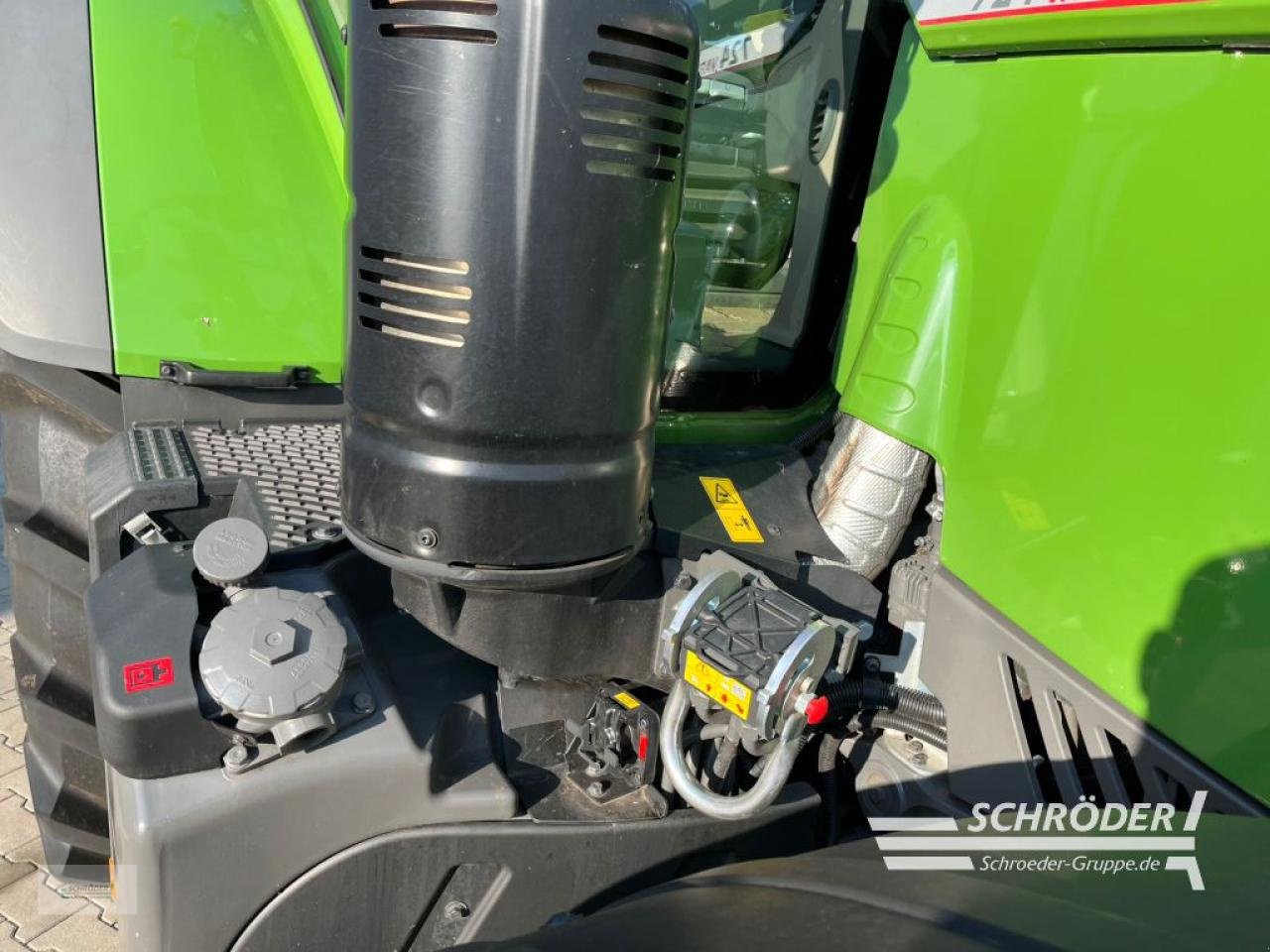 Traktor des Typs Fendt 724 VARIO GEN6 PROFI PLUS, Neumaschine in Scharrel (Bild 3)