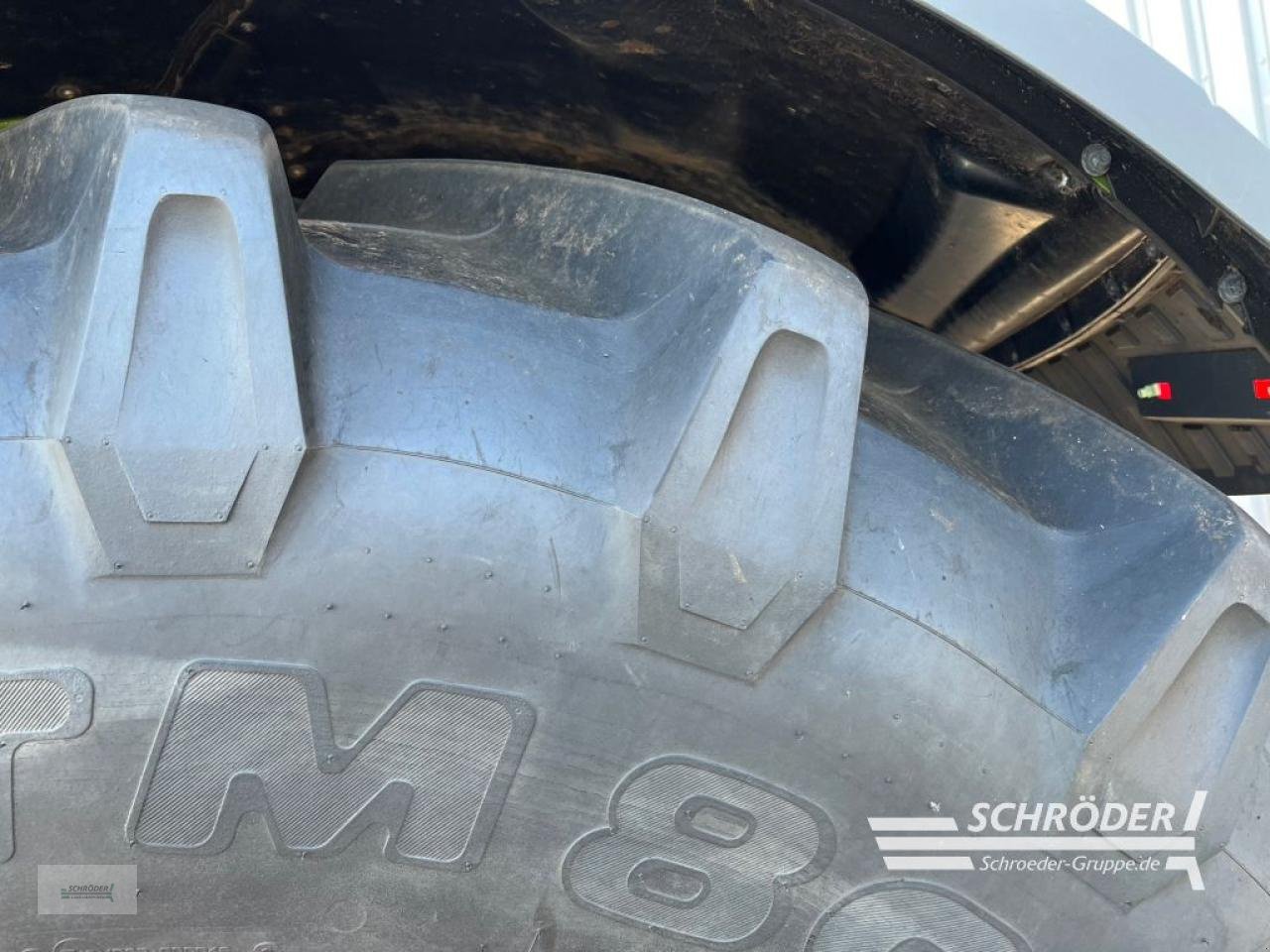 Traktor des Typs Fendt 724 VARIO GEN6 PROFI PLUS, Neumaschine in Scharrel (Bild 13)