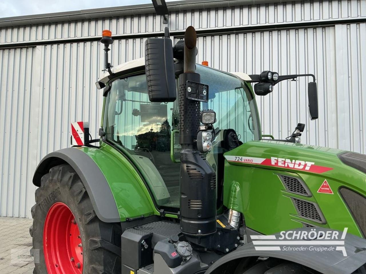 Traktor des Typs Fendt 724 VARIO GEN6 PROFI PLUS, Gebrauchtmaschine in Hemmoor (Bild 4)
