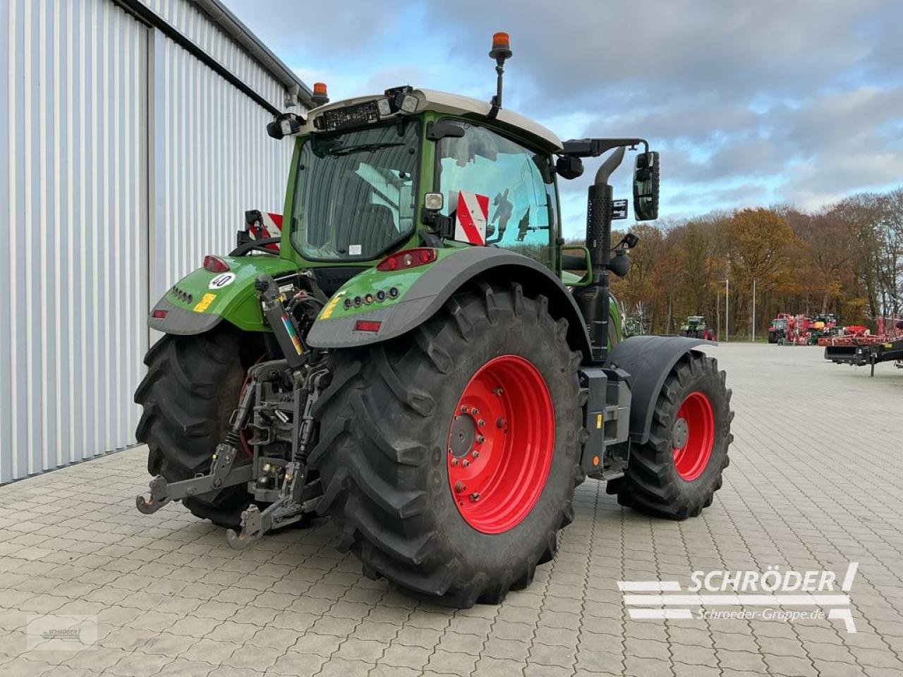 Traktor des Typs Fendt 724 VARIO GEN6 PROFI PLUS, Gebrauchtmaschine in Hemmoor (Bild 10)