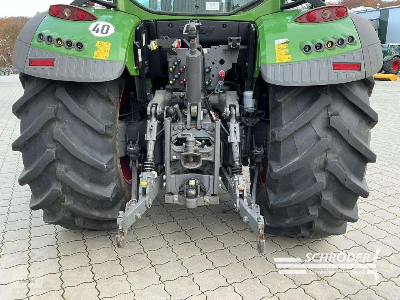 Traktor des Typs Fendt 724 VARIO GEN6 PROFI PLUS, Gebrauchtmaschine in Hemmoor (Bild 11)