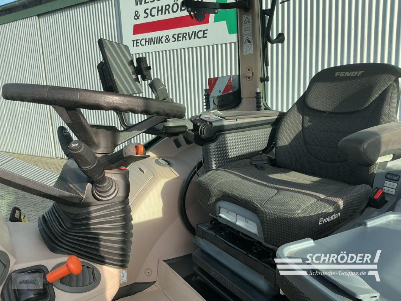 Traktor tip Fendt 724 VARIO GEN6 PROFI PLUS, Gebrauchtmaschine in Lastrup (Poză 24)