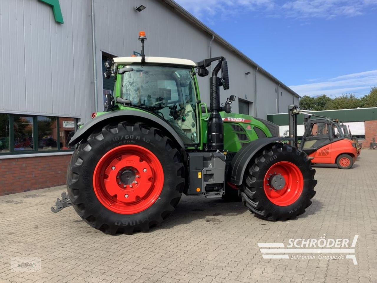 Traktor des Typs Fendt 724 VARIO GEN6 PROFI PLUS, Neumaschine in Völkersen (Bild 5)