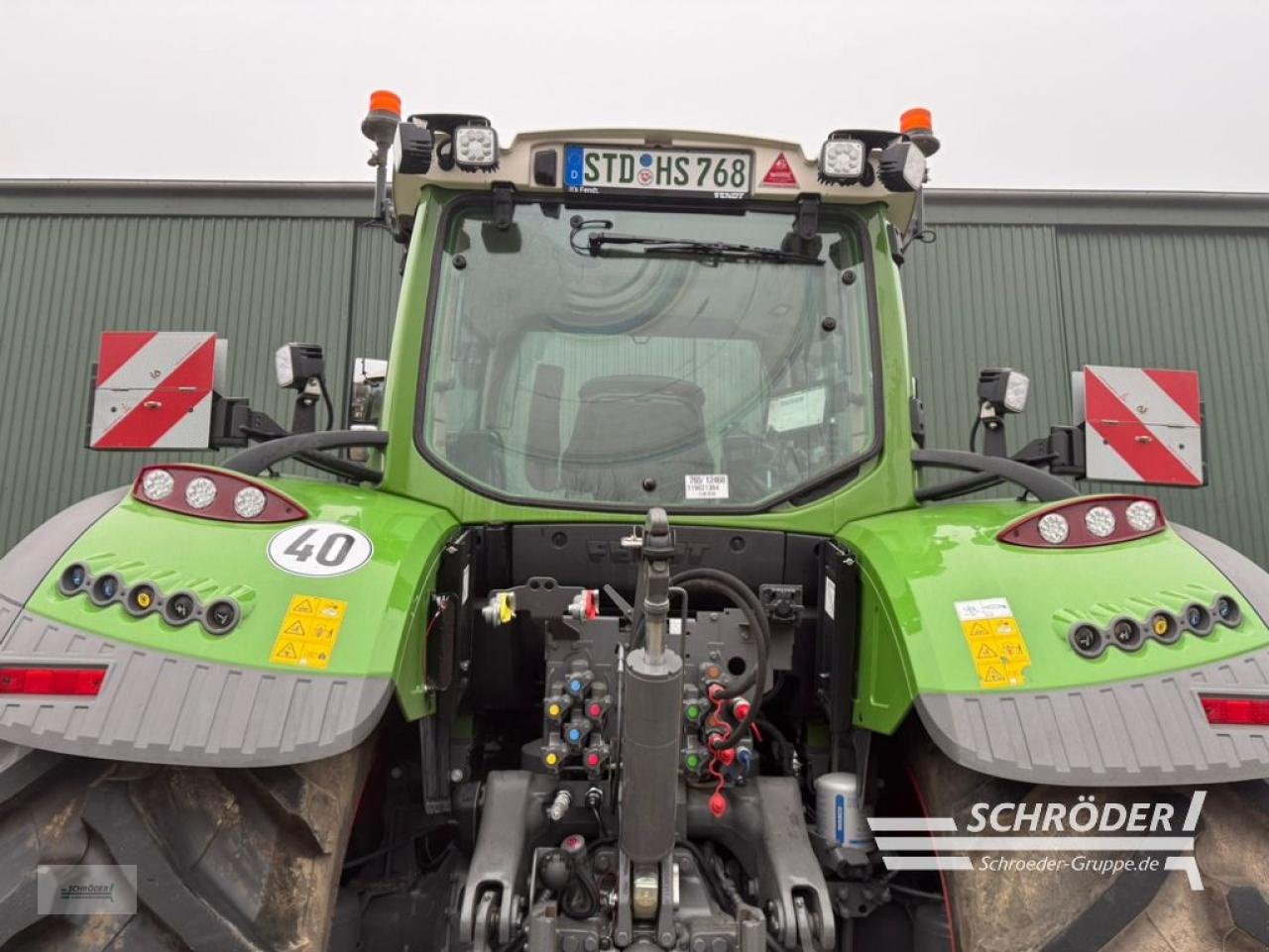 Traktor типа Fendt 724 VARIO GEN6 PROFI PLUS, Neumaschine в Twistringen (Фотография 8)