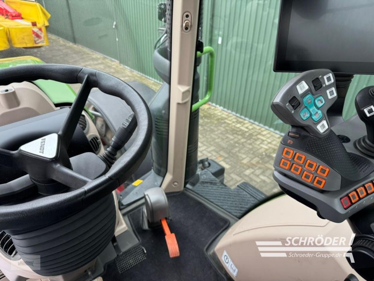 Traktor типа Fendt 724 VARIO GEN6 PROFI PLUS, Neumaschine в Twistringen (Фотография 18)
