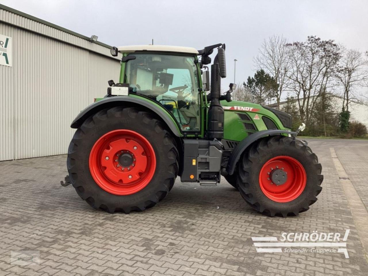 Traktor del tipo Fendt 724 VARIO GEN6 PROFI PLUS, Neumaschine In Schwarmstedt (Immagine 2)
