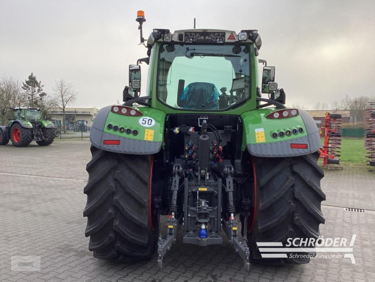 Traktor del tipo Fendt 724 VARIO GEN6 PROFI PLUS, Neumaschine In Schwarmstedt (Immagine 3)