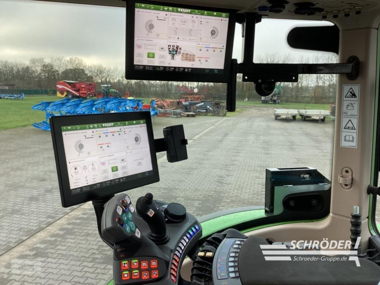 Traktor del tipo Fendt 724 VARIO GEN6 PROFI PLUS, Neumaschine In Schwarmstedt (Immagine 12)
