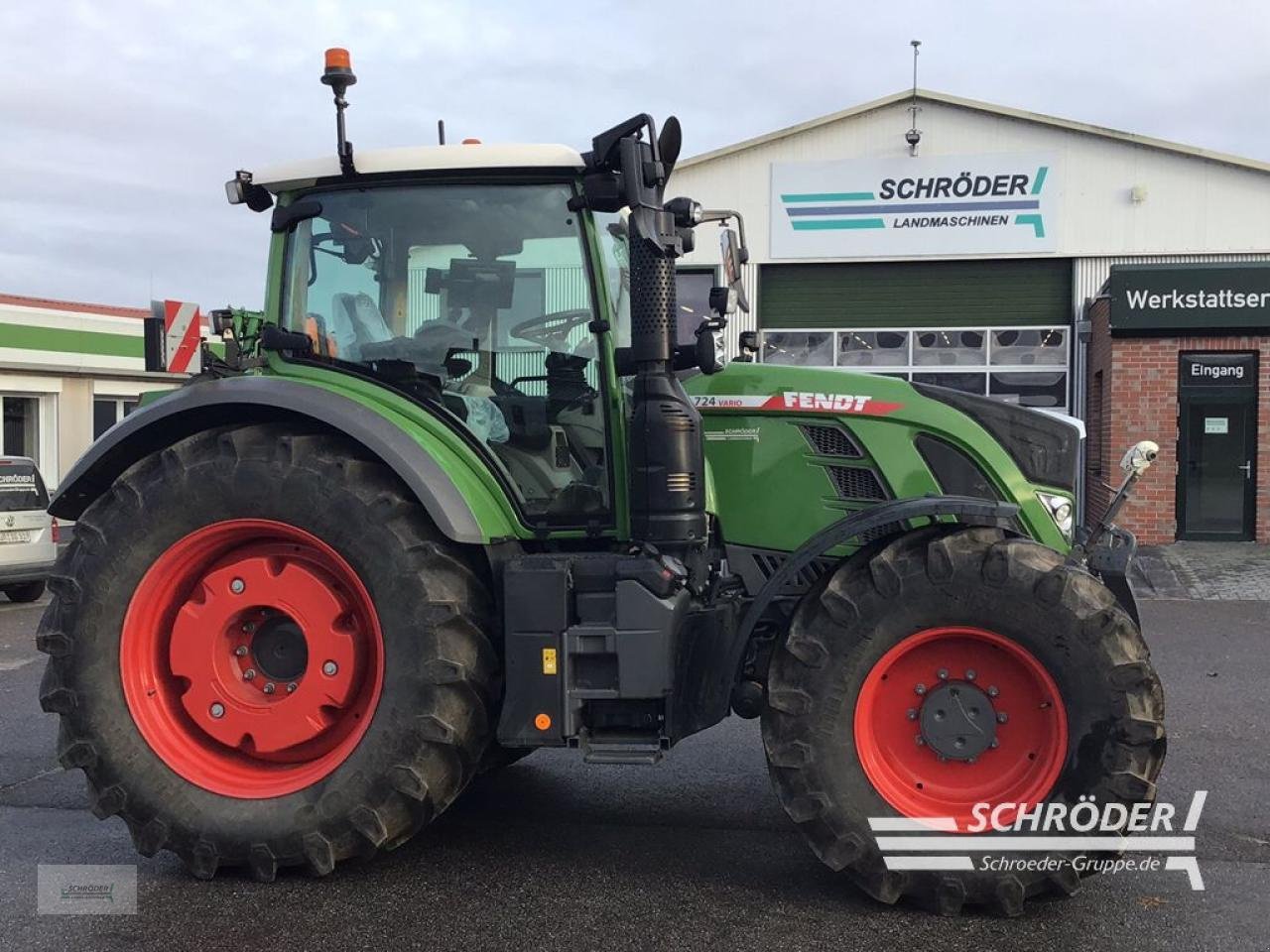 Traktor a típus Fendt 724 VARIO GEN6 PROFI PLUS, Neumaschine ekkor: Penzlin (Kép 13)