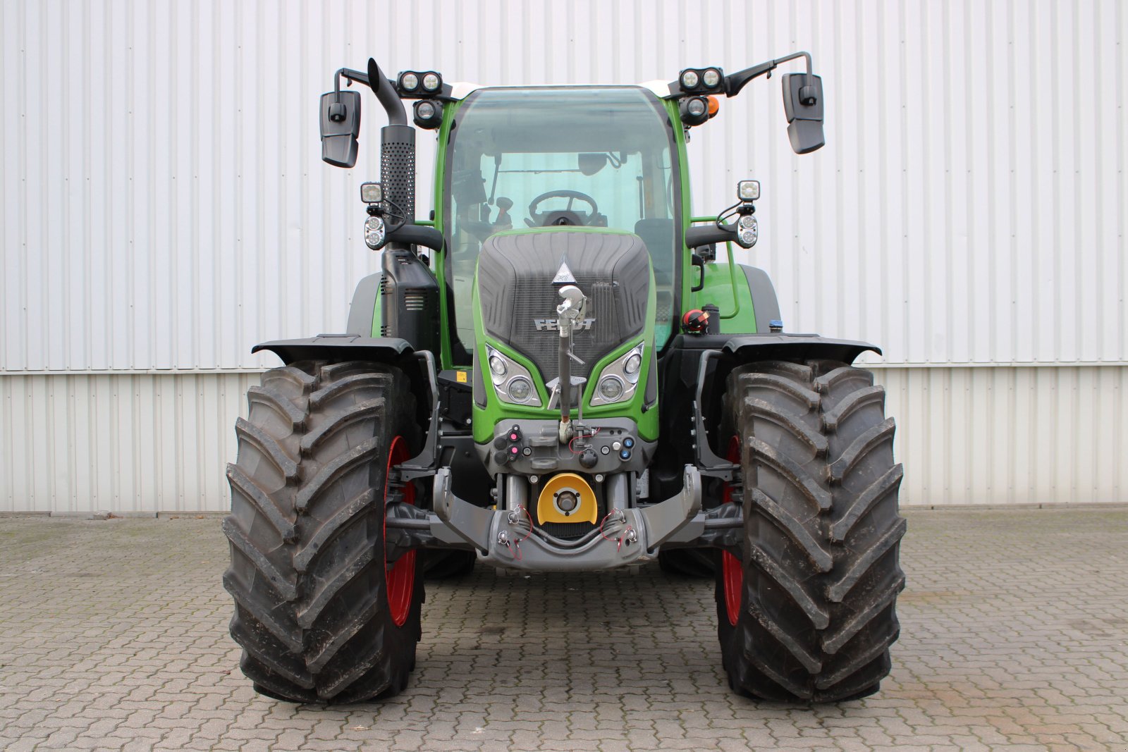 Traktor du type Fendt 724 Vario Gen6 Profi+ Sett2, Neumaschine en Holle- Grasdorf (Photo 3)