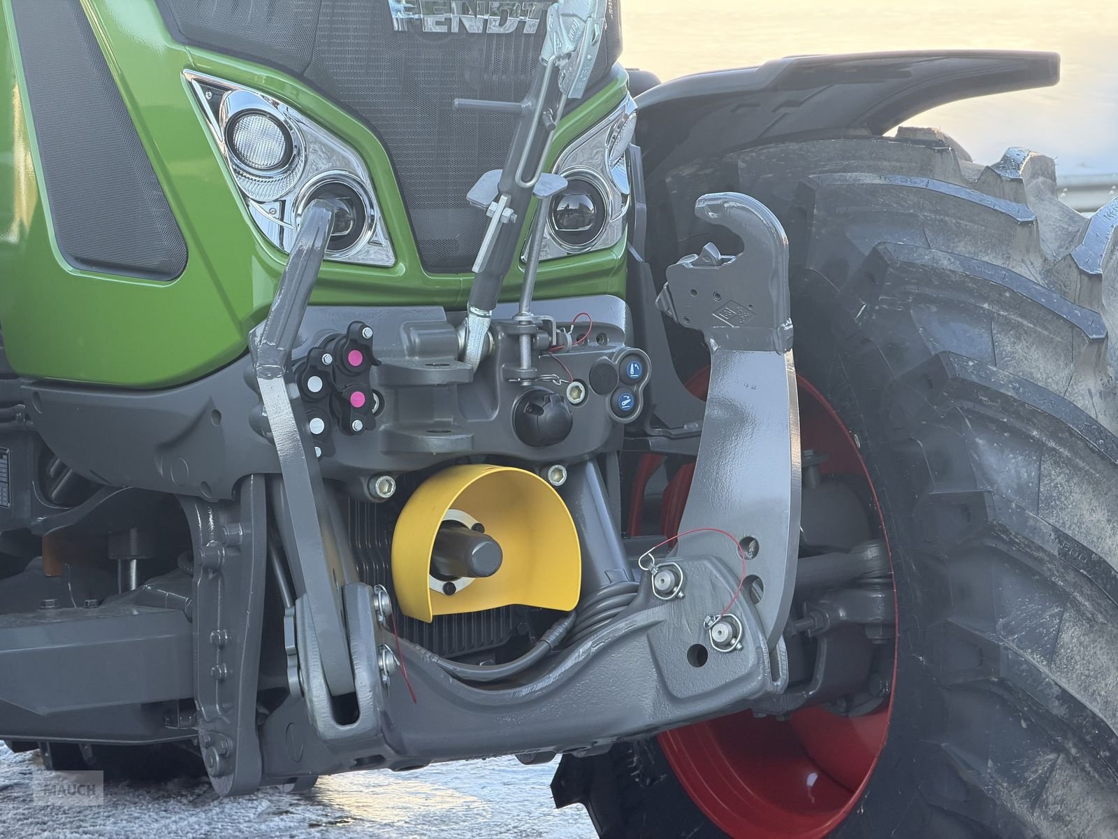 Traktor van het type Fendt 724 Vario Gen6 Profi+ Setting 2, Neumaschine in Eben (Foto 4)