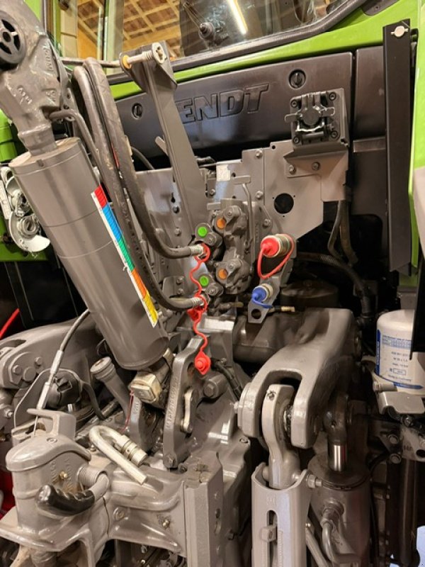 Traktor des Typs Fendt 724 Vario Gen6 Profi+ Setting 2, Gebrauchtmaschine in Bebra (Bild 8)