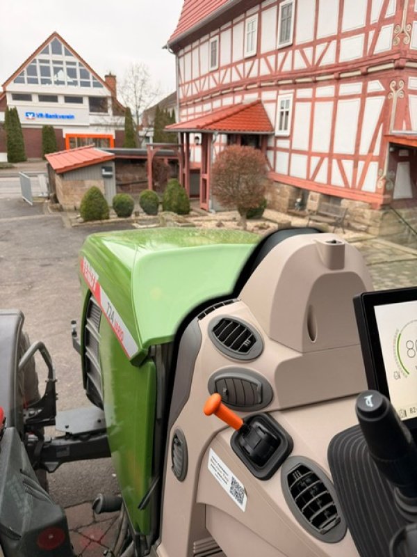 Traktor des Typs Fendt 724 Vario Gen6 Profi+ Setting 2, Gebrauchtmaschine in Bebra (Bild 12)