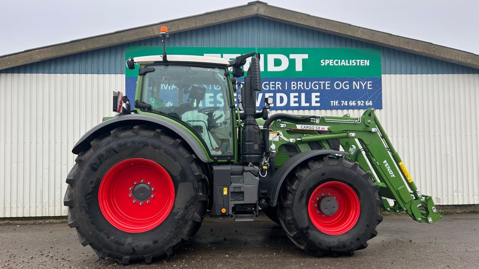 Traktor типа Fendt 724 Vario Gen6 Profi+ Setting2 Med Fendt Frontlæsser 5x90, Gebrauchtmaschine в Rødekro (Фотография 4)