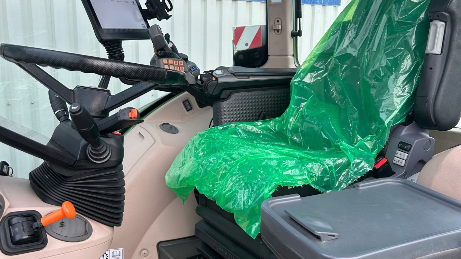 Traktor typu Fendt 724 Vario Gen6 Profi+ Setting2 Meget udstyr. Fendt Frontlæsser 5X90, Gebrauchtmaschine v Rødekro (Obrázek 12)